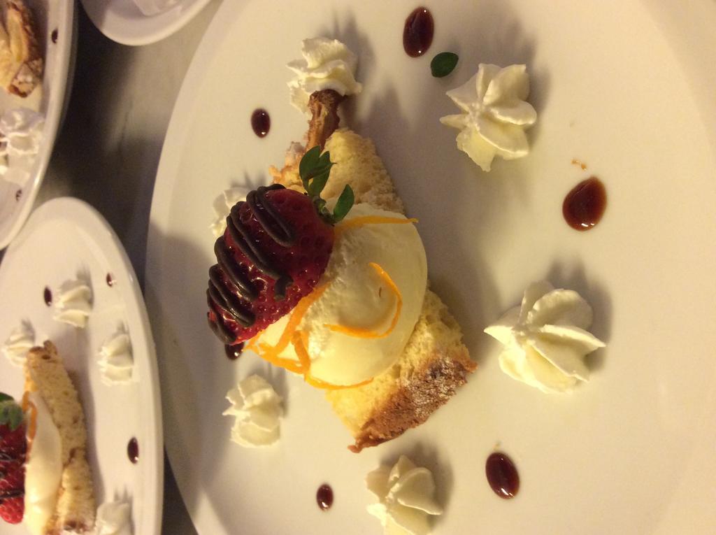 Il Paladino Bed & Breakfast Sciolze Luaran gambar
