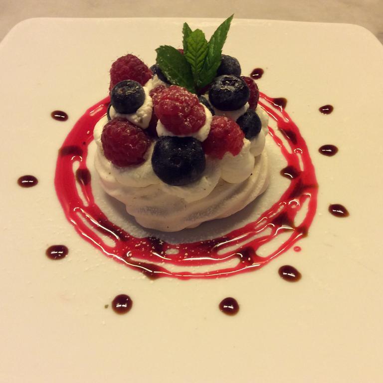 Il Paladino Bed & Breakfast Sciolze Luaran gambar