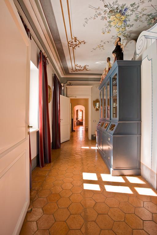 Il Paladino Bed & Breakfast Sciolze Luaran gambar